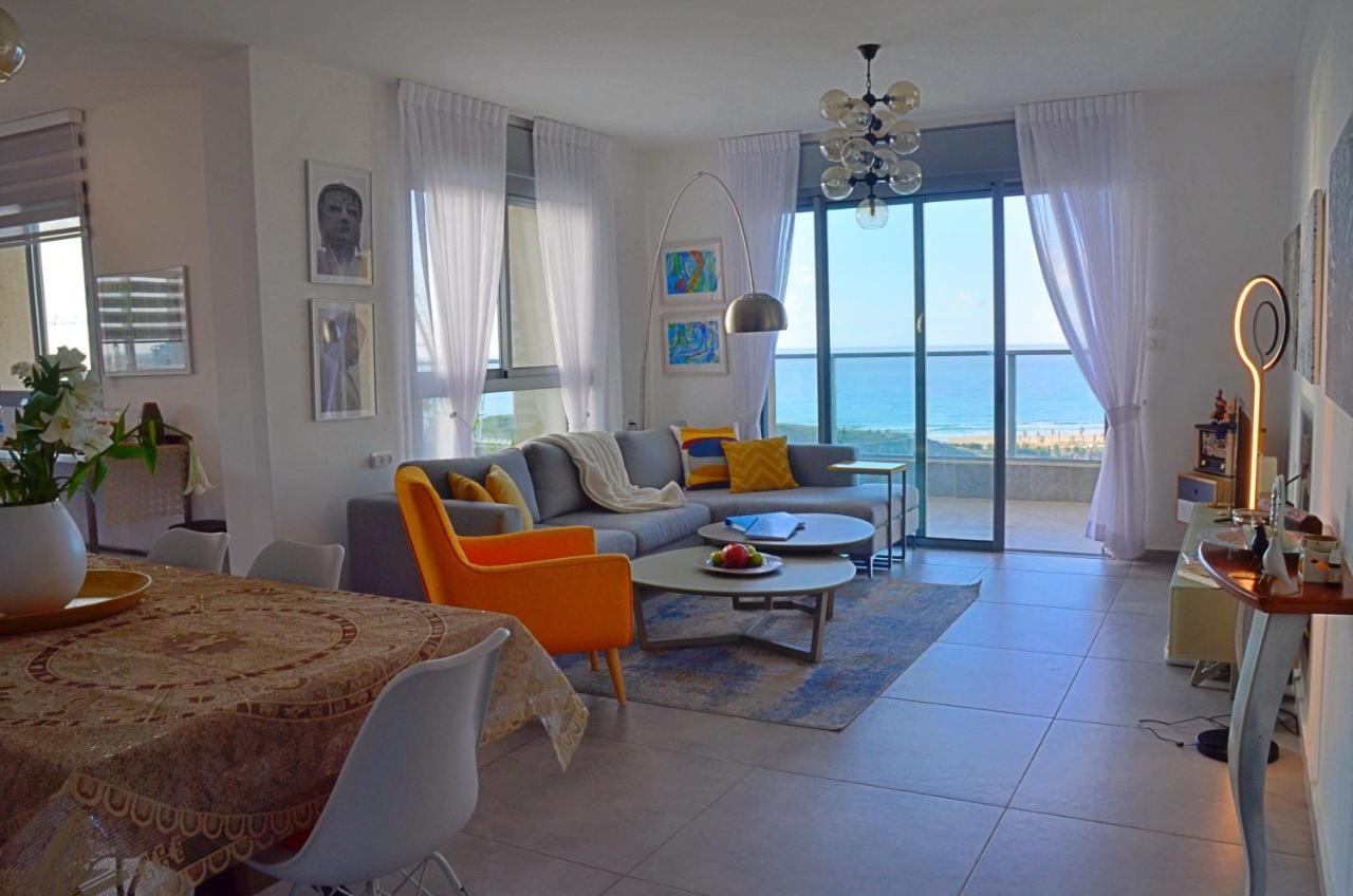 Amazing Sea View, Steps To Beach, Near Tel-Aviv Бат-Ям Экстерьер фото